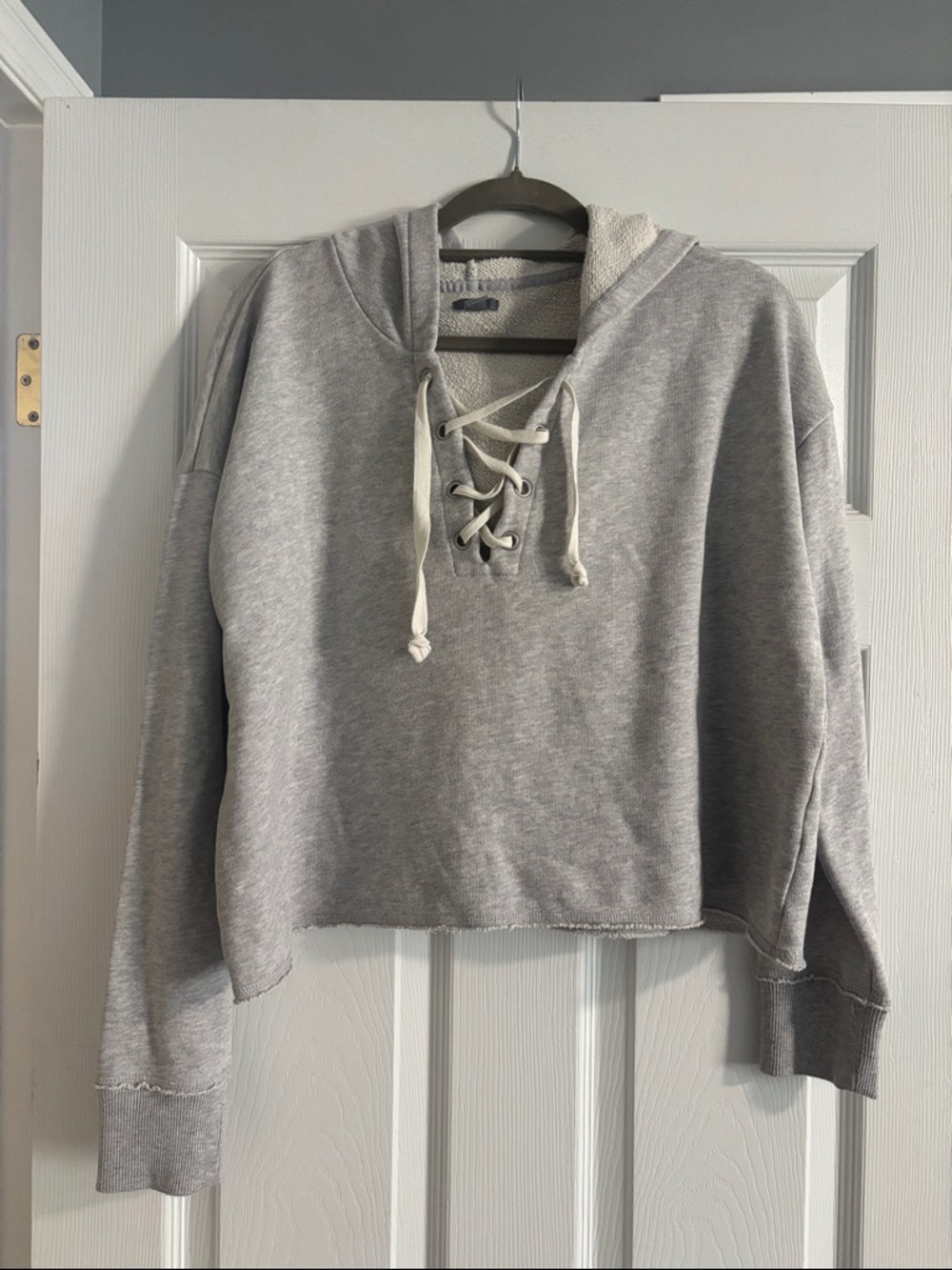 aerie Gray Cropped Lace-Up Hoodie